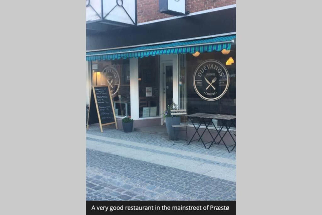 Charmerende Byhus I Praesto Centrum Bagian luar foto
